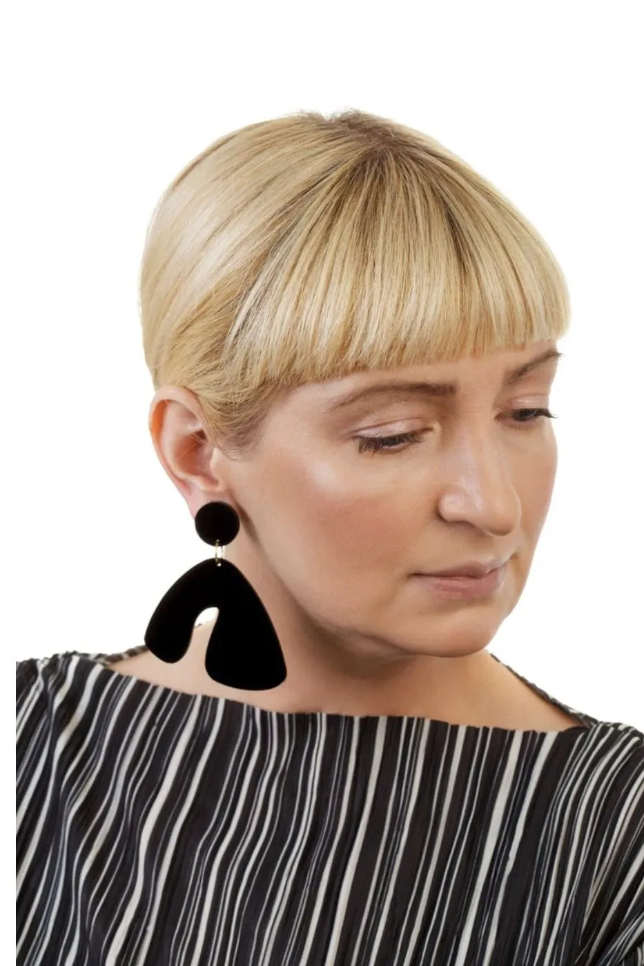 Ellaine Mirror-Black Arch Earrings