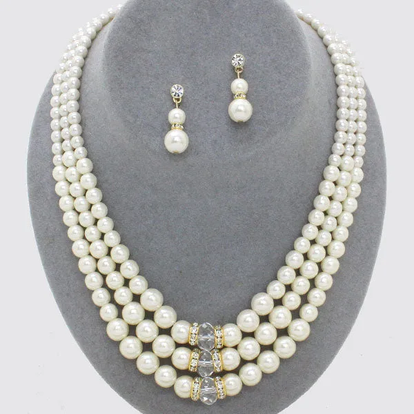 iLLASPARKZ Graduated Crystal Pearl Necklace